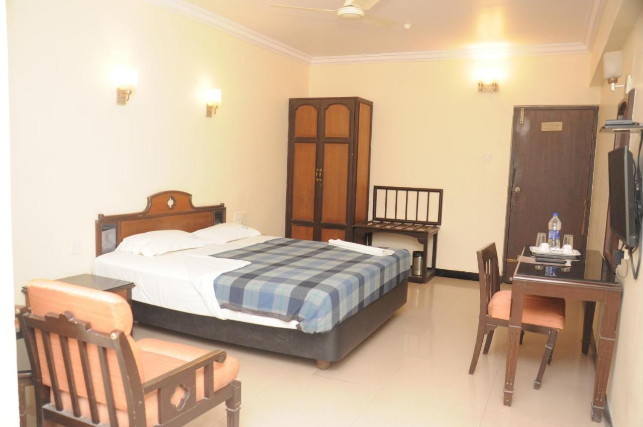 Suvarna Regency Hassan Luaran gambar