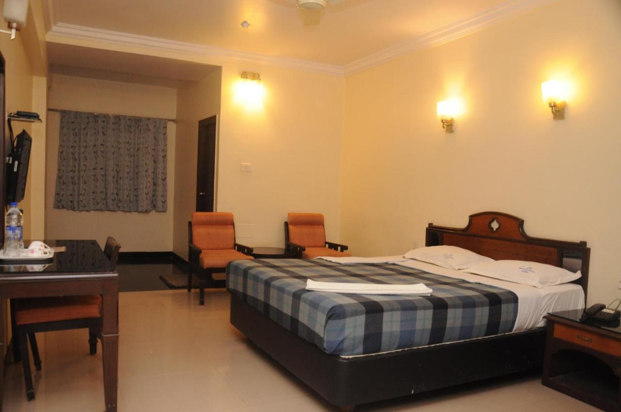 Suvarna Regency Hassan Luaran gambar