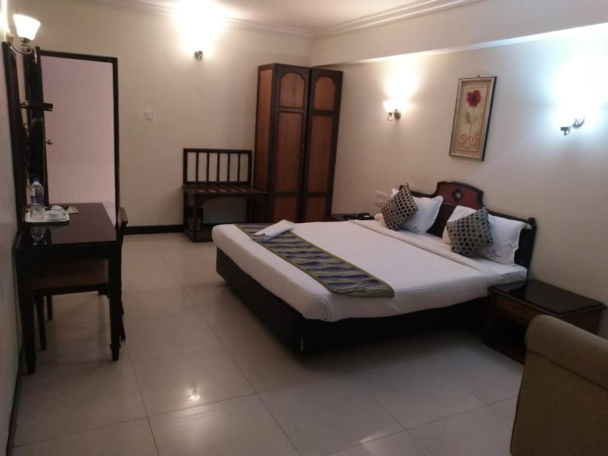 Suvarna Regency Hassan Luaran gambar