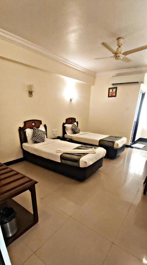 Suvarna Regency Hassan Luaran gambar